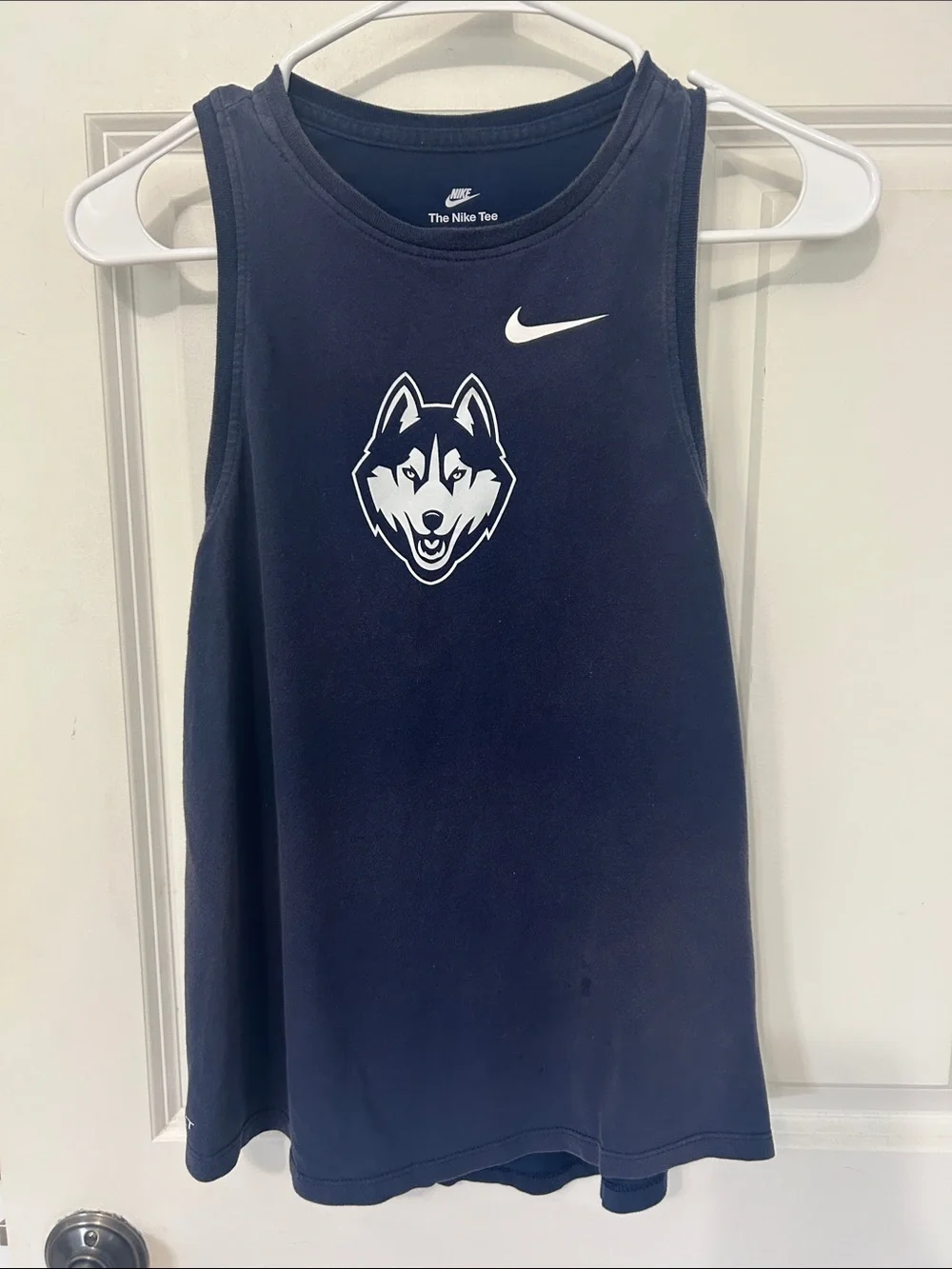 University of Connecticut Husky Nike Tee Dri Fit Sleeveless Tank Size Small Blue